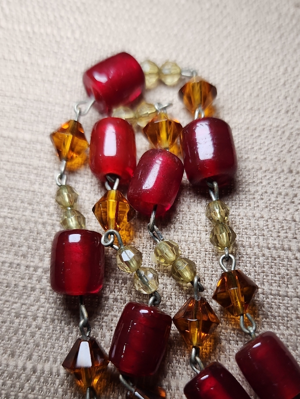 Vintage Baltic Amber Heart Necklace in Good Condition - Picture 4 of 12